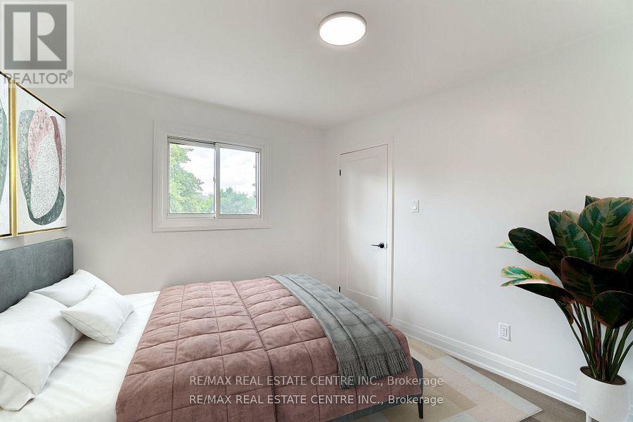 550 Meadows Boulevard, Mississauga, Ontario  L4Z 1G6 - Photo 24 - W12388870