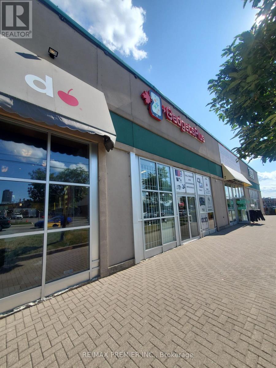 4c - 3250 Dufferin Street, Toronto, Ontario  M6A 2T3 - Photo 7 - W12388886