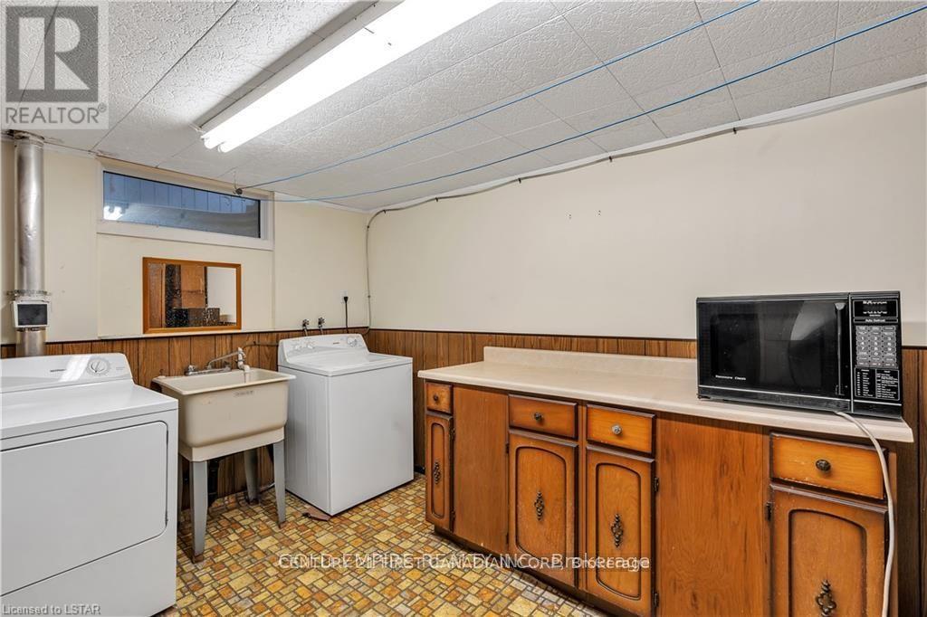 53 Archer Crescent, London South, Ontario  N6E 2A4 - Photo 32 - X12387229