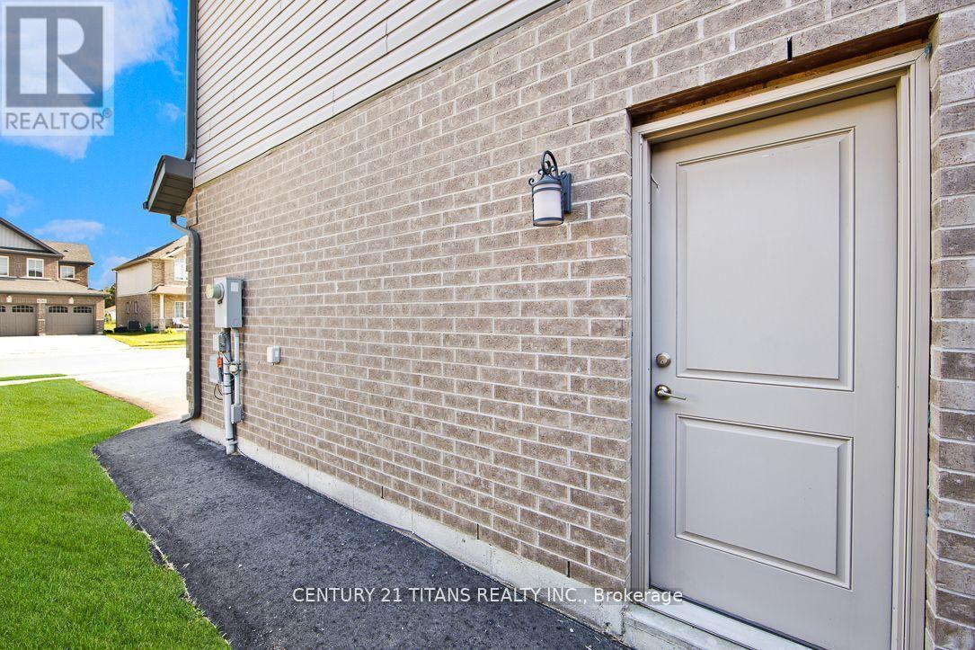 6342 Sam Iorfida Drive, Niagara Falls, Ontario  L2G 0H4 - Photo 15 - X12388832