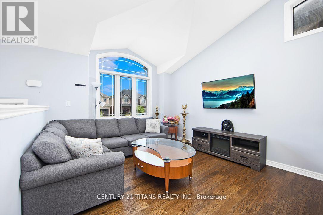 6342 Sam Iorfida Drive, Niagara Falls, Ontario  L2G 0H4 - Photo 5 - X12388832