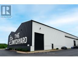 11 - 4256 CARROLL AVENUE, Niagara Falls, Ontario