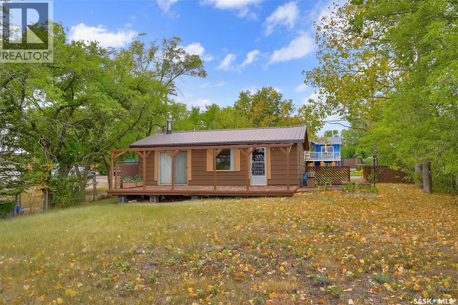 25 Lakeview Road, Grandview Beach, Saskatchewan  S0G 1C0 - Photo 2 - SK017752
