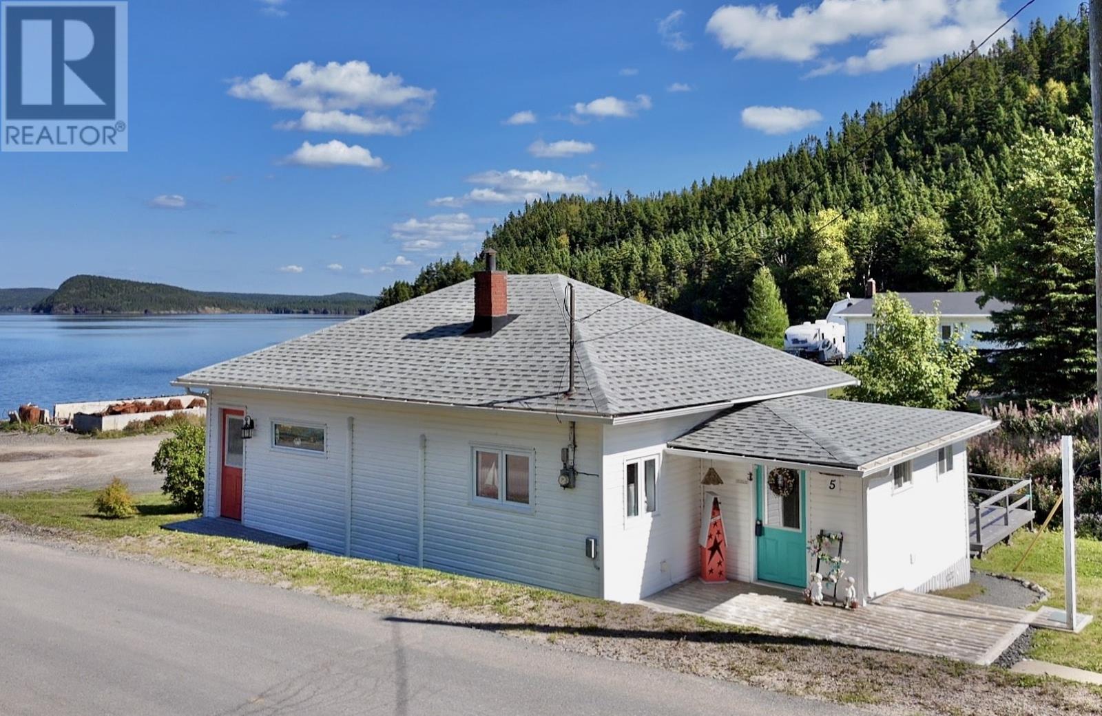 5 Main Street, Cannings Cove, Newfoundland & Labrador  A0C 1H0 - Photo 1 - 1290131