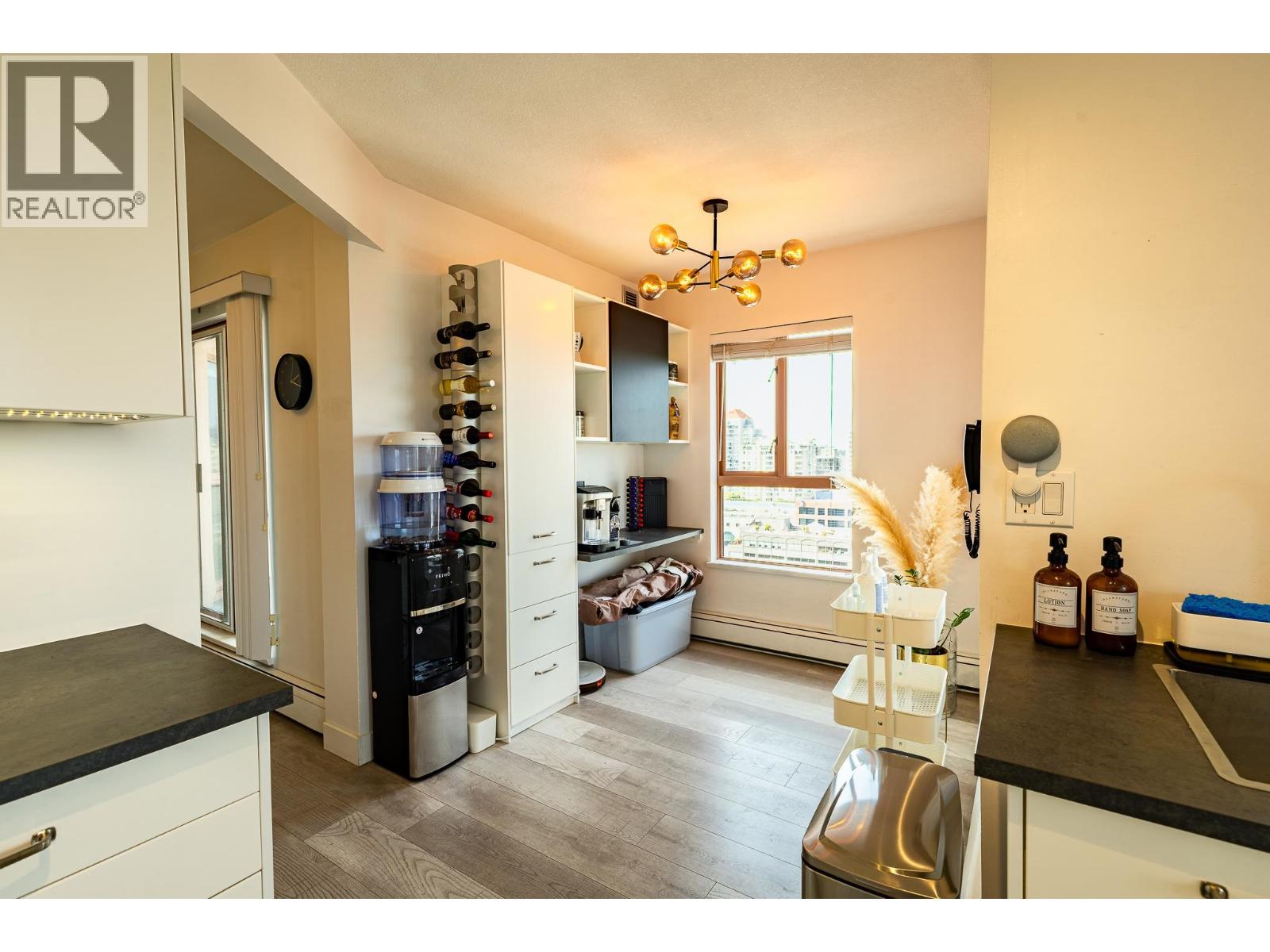 1705 612 Fifth Avenue, New Westminster, British Columbia  V3M 1X5 - Photo 5 - R3044084