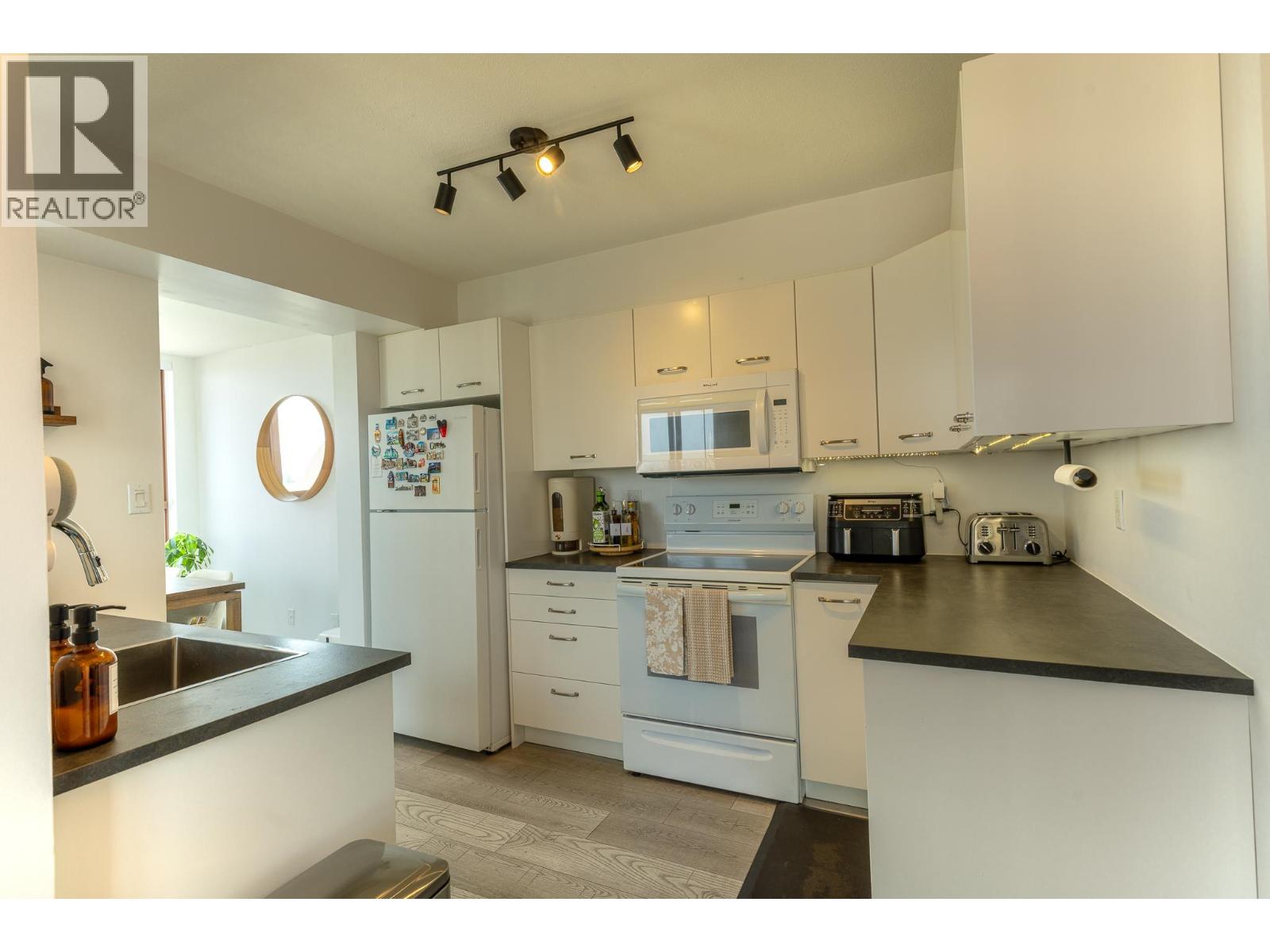 1705 612 Fifth Avenue, New Westminster, British Columbia  V3M 1X5 - Photo 8 - R3044084