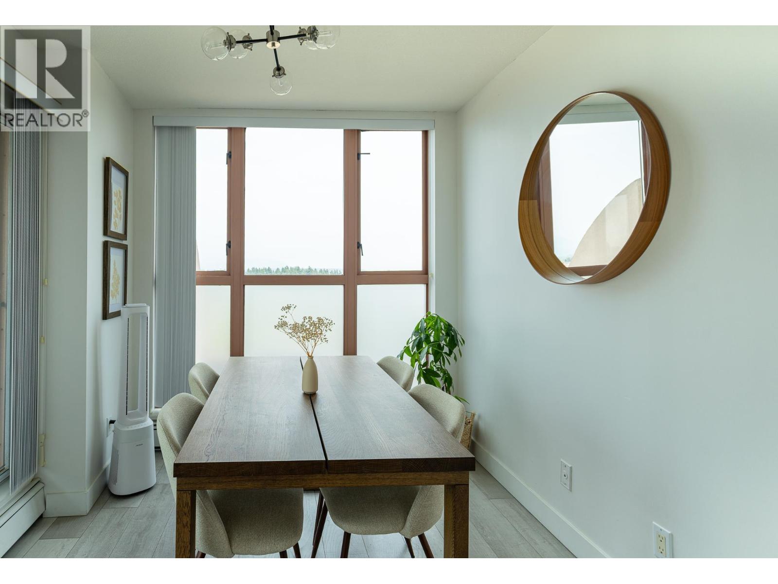 1705 612 Fifth Avenue, New Westminster, British Columbia  V3M 1X5 - Photo 13 - R3044084