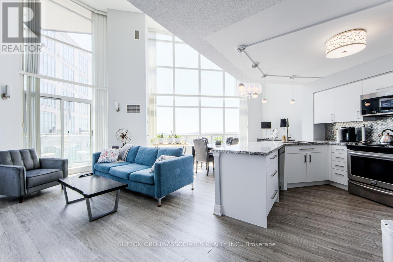 536 - 200 Manitoba Street, Toronto (Mimico), Ontario  M8Y 3Y9 - Photo 4 - W12380992