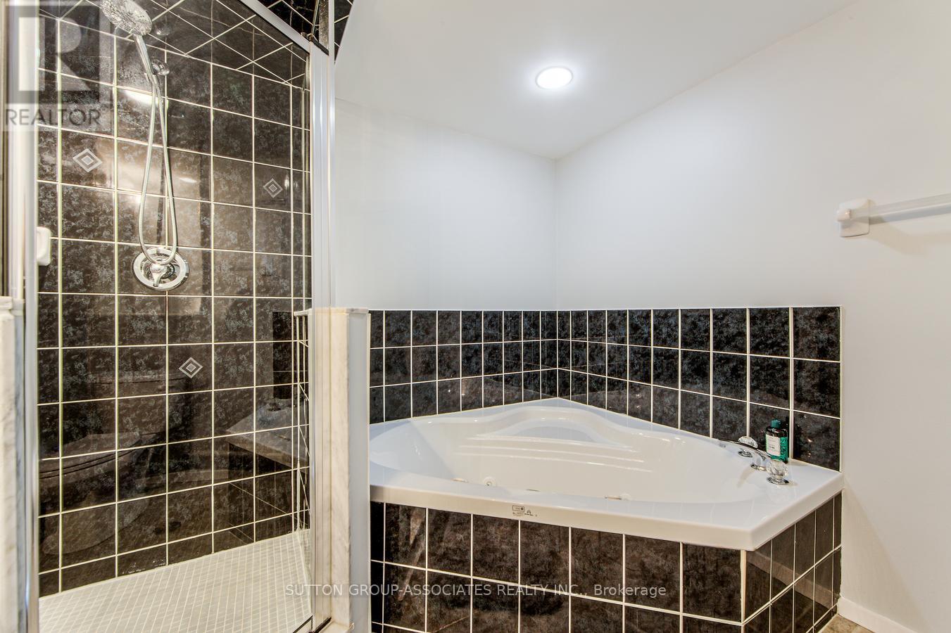 536 - 200 Manitoba Street, Toronto (Mimico), Ontario  M8Y 3Y9 - Photo 15 - W12380992