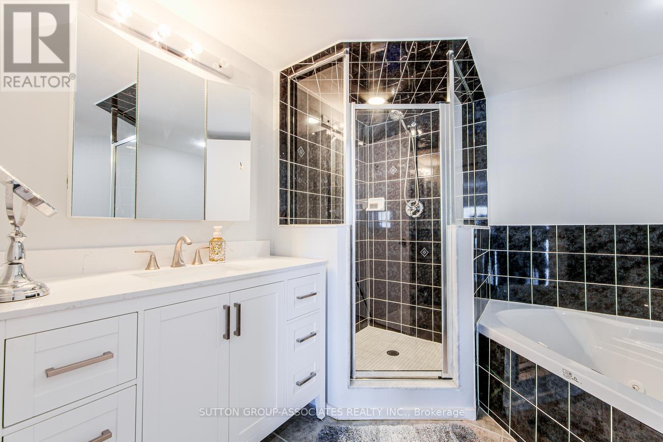 536 - 200 Manitoba Street, Toronto (Mimico), Ontario  M8Y 3Y9 - Photo 14 - W12380992