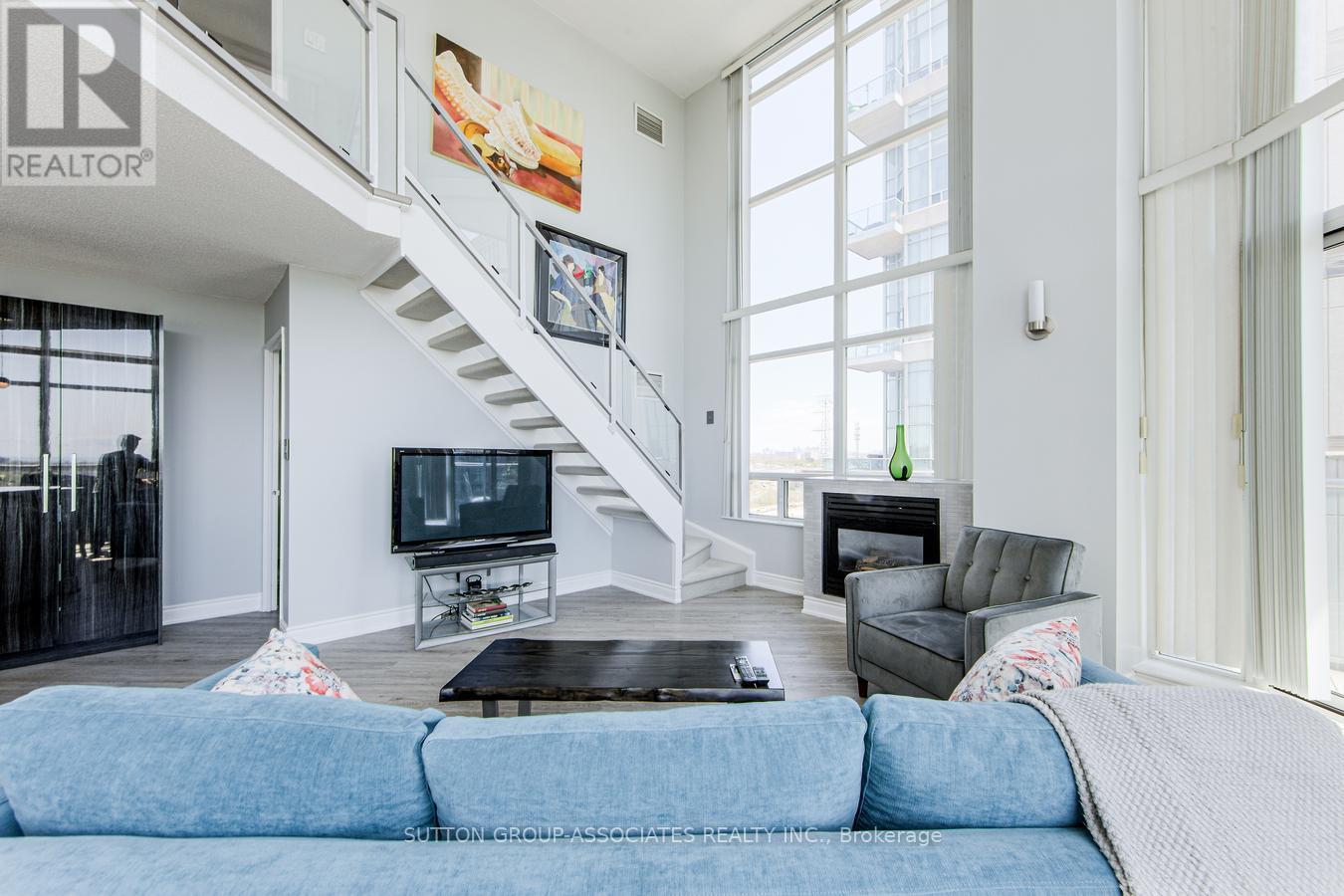 536 - 200 Manitoba Street, Toronto (Mimico), Ontario  M8Y 3Y9 - Photo 5 - W12380992