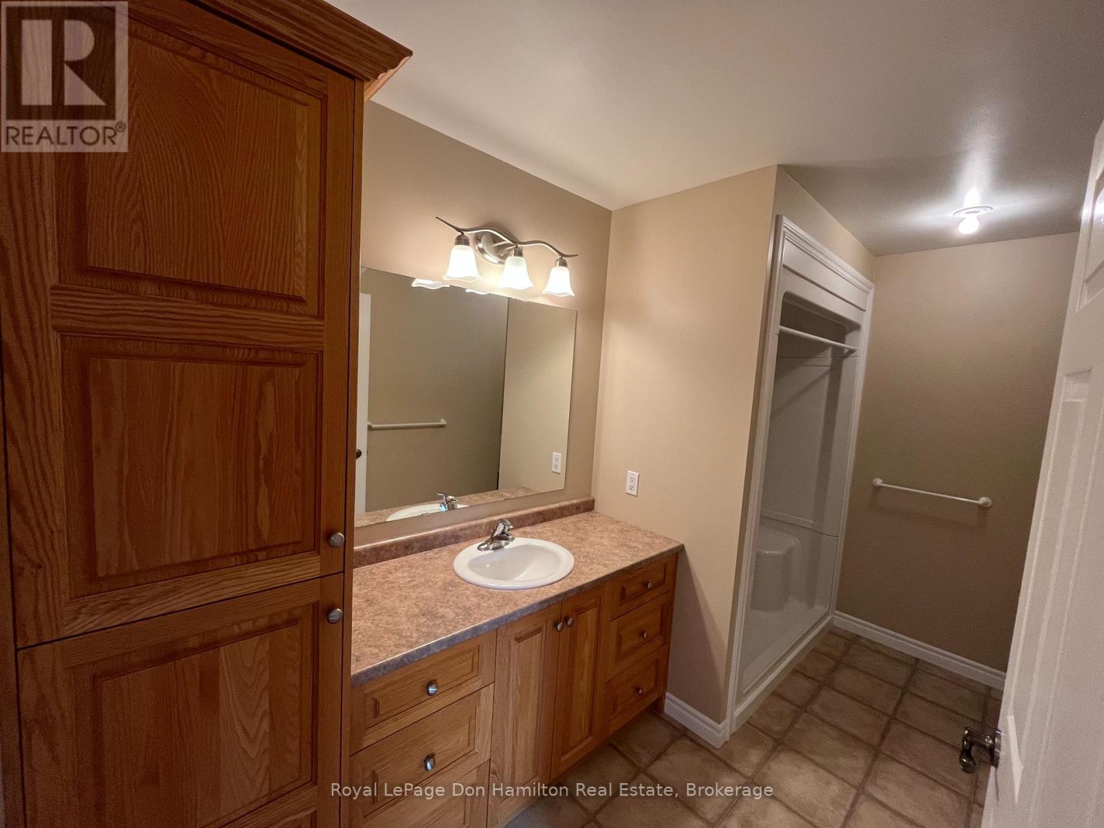 410 Danby Street E, North Perth, Ontario  N4W 0A8 - Photo 15 - X12102645