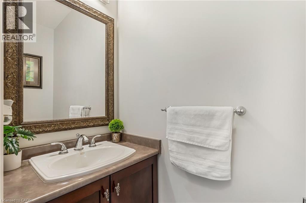 351 Highland Road W, Stoney Creek, Ontario  L8J 2S2 - Photo 13 - 40767425