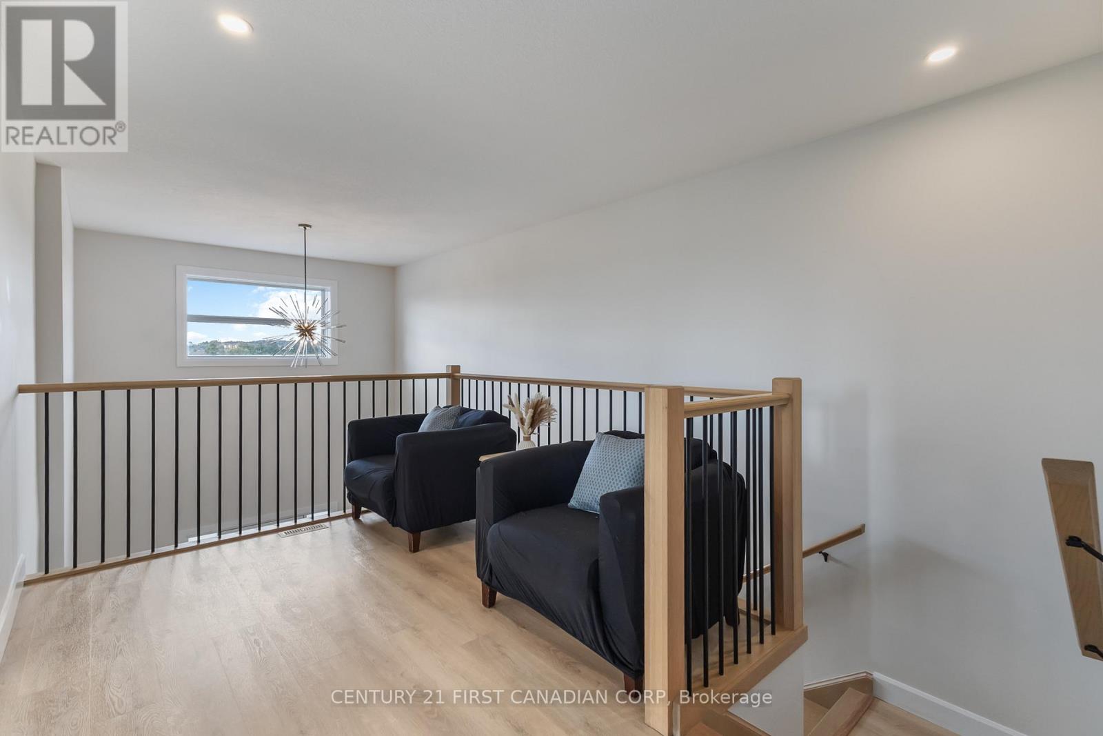 6707 Royal Magnolia Avenue, London South, Ontario  N6P 1H5 - Photo 17 - X12389062