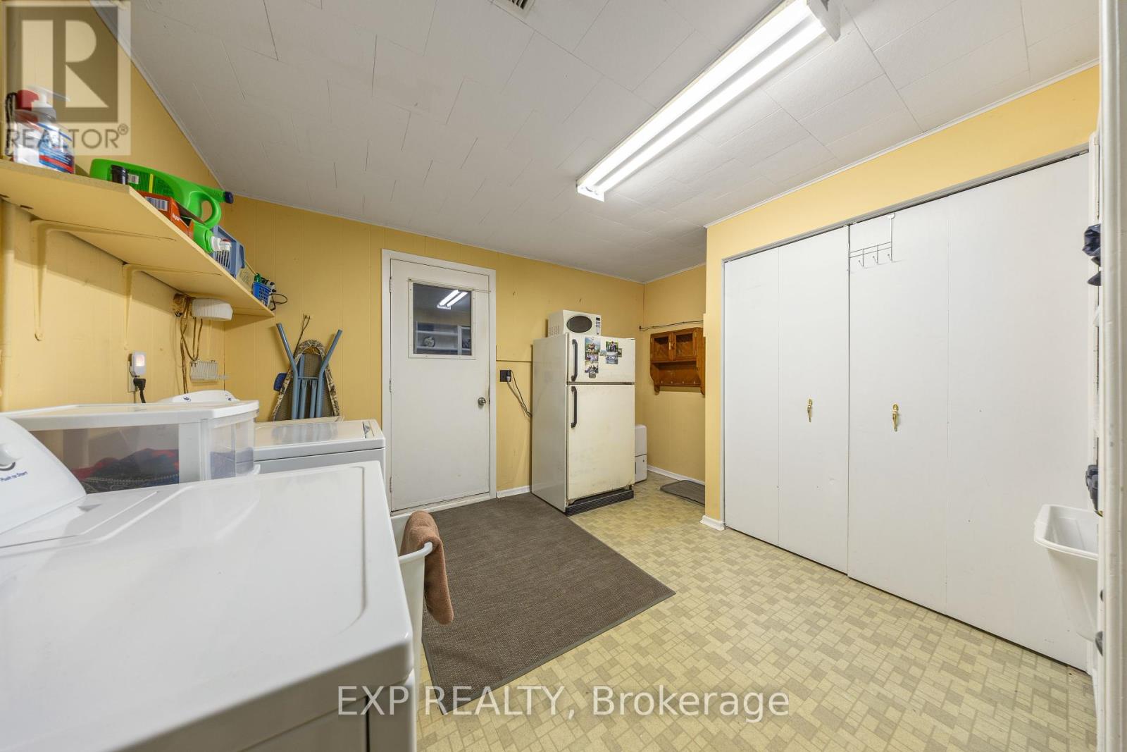 7884 Rawlings Road, Lambton Shores, Ontario  N0N 1J0 - Photo 32 - X12389089