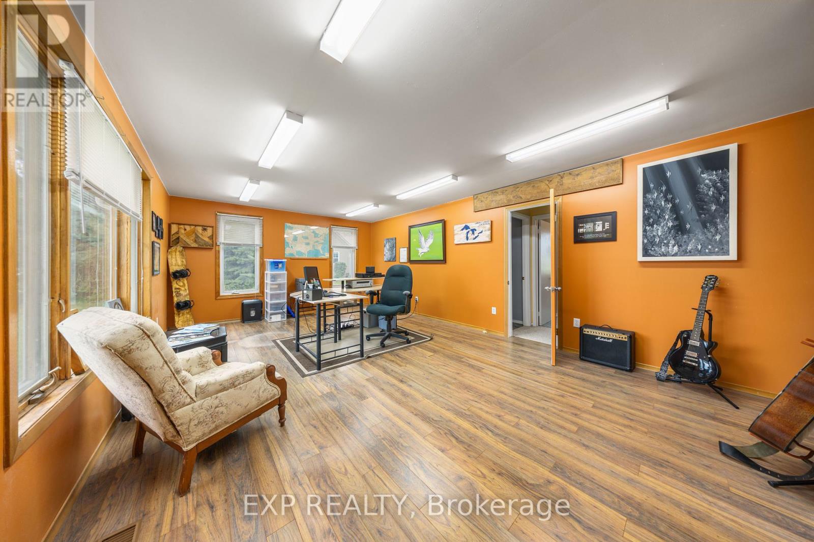 7884 Rawlings Road, Lambton Shores, Ontario  N0N 1J0 - Photo 37 - X12389089