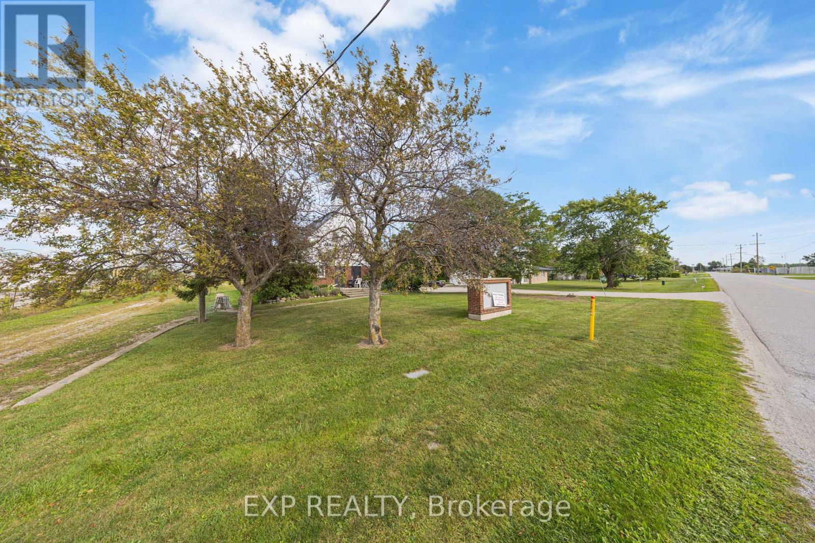 7884 Rawlings Road, Lambton Shores, Ontario  N0N 1J0 - Photo 7 - X12389089