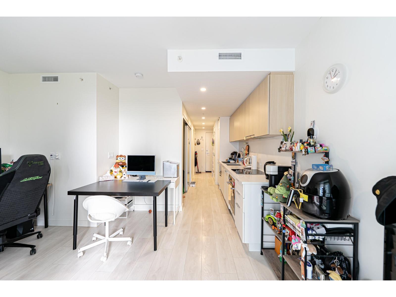 806 13318 104 Avenue, Surrey, British Columbia  V3T 1V4 - Photo 17 - R3044675