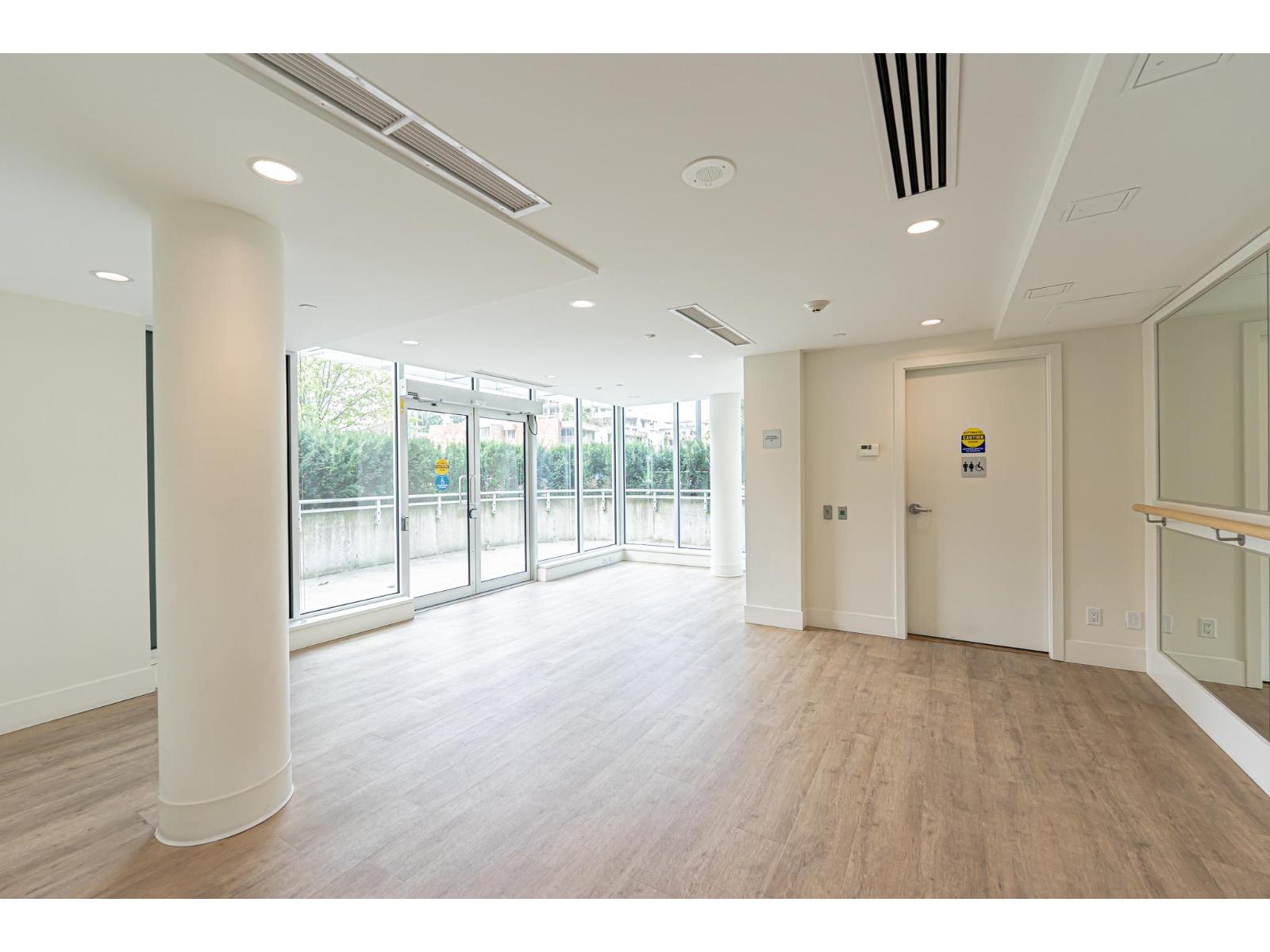 806 13318 104 Avenue, Surrey, British Columbia  V3T 1V4 - Photo 3 - R3044675