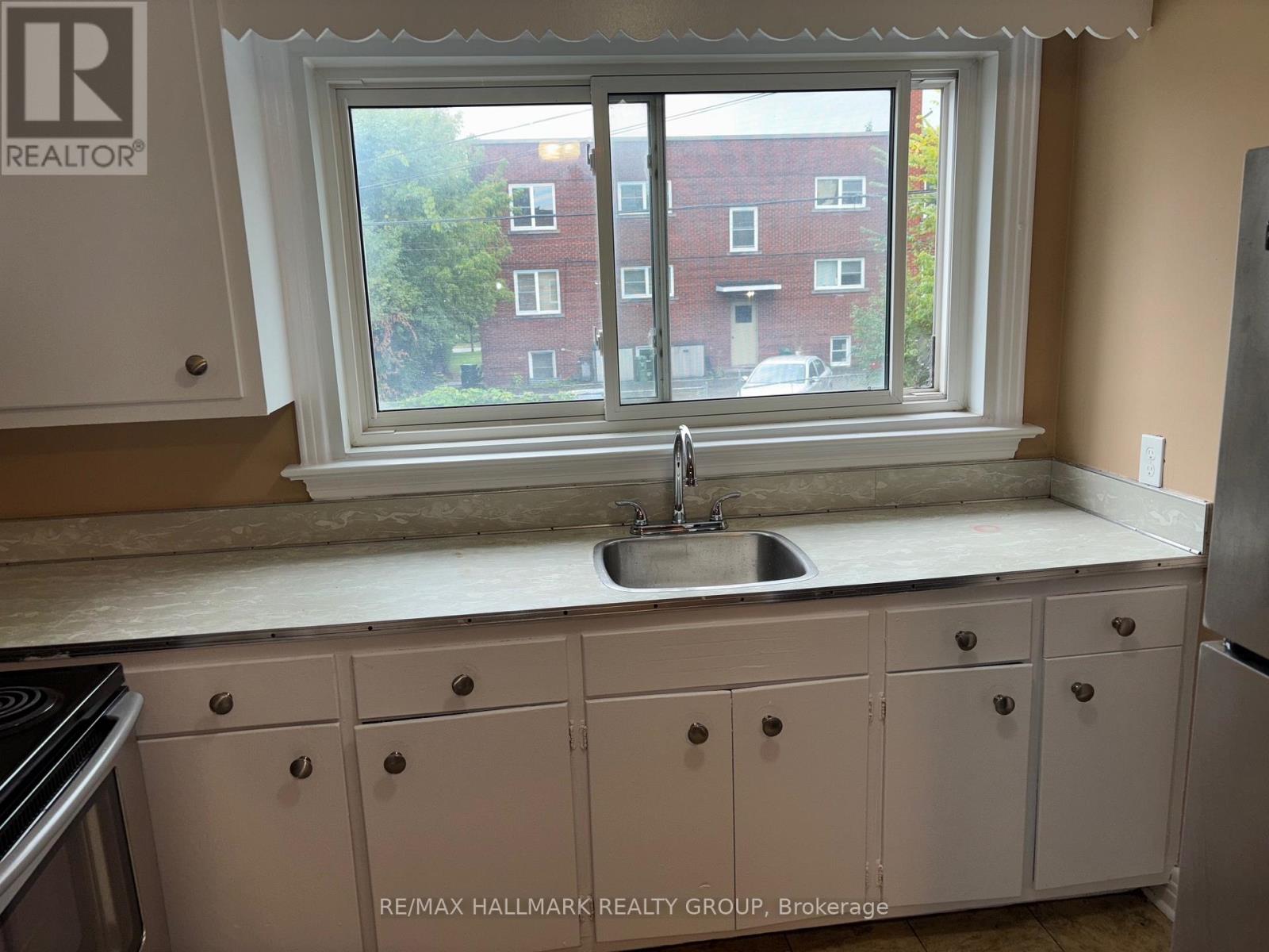 4 - 1376 Trenton Avenue, Ottawa, Ontario  K1Z 8K4 - Photo 10 - X12389006