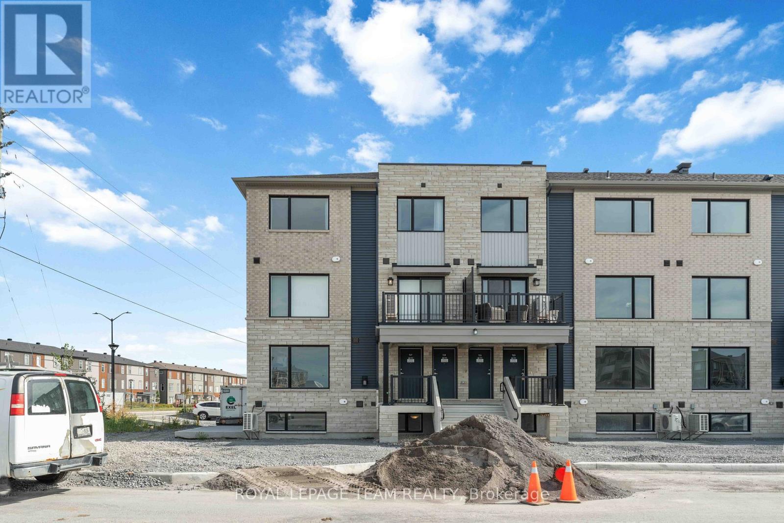 719 ARCADIAN PRIVATE, Ottawa, Ontario