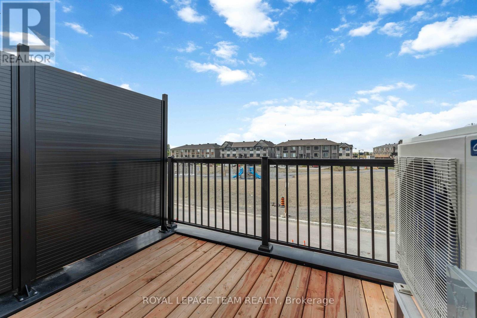 719 Arcadian Private, Ottawa, Ontario  K2T 0R8 - Photo 12 - X12389074