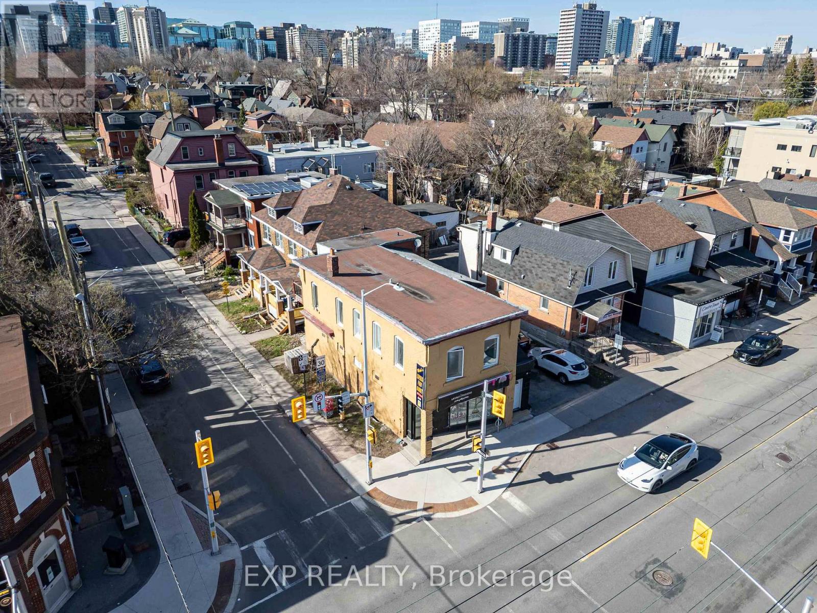 549 Gladstone Avenue, Ottawa, Ontario  K1R 5N9 - Photo 37 - X12389075