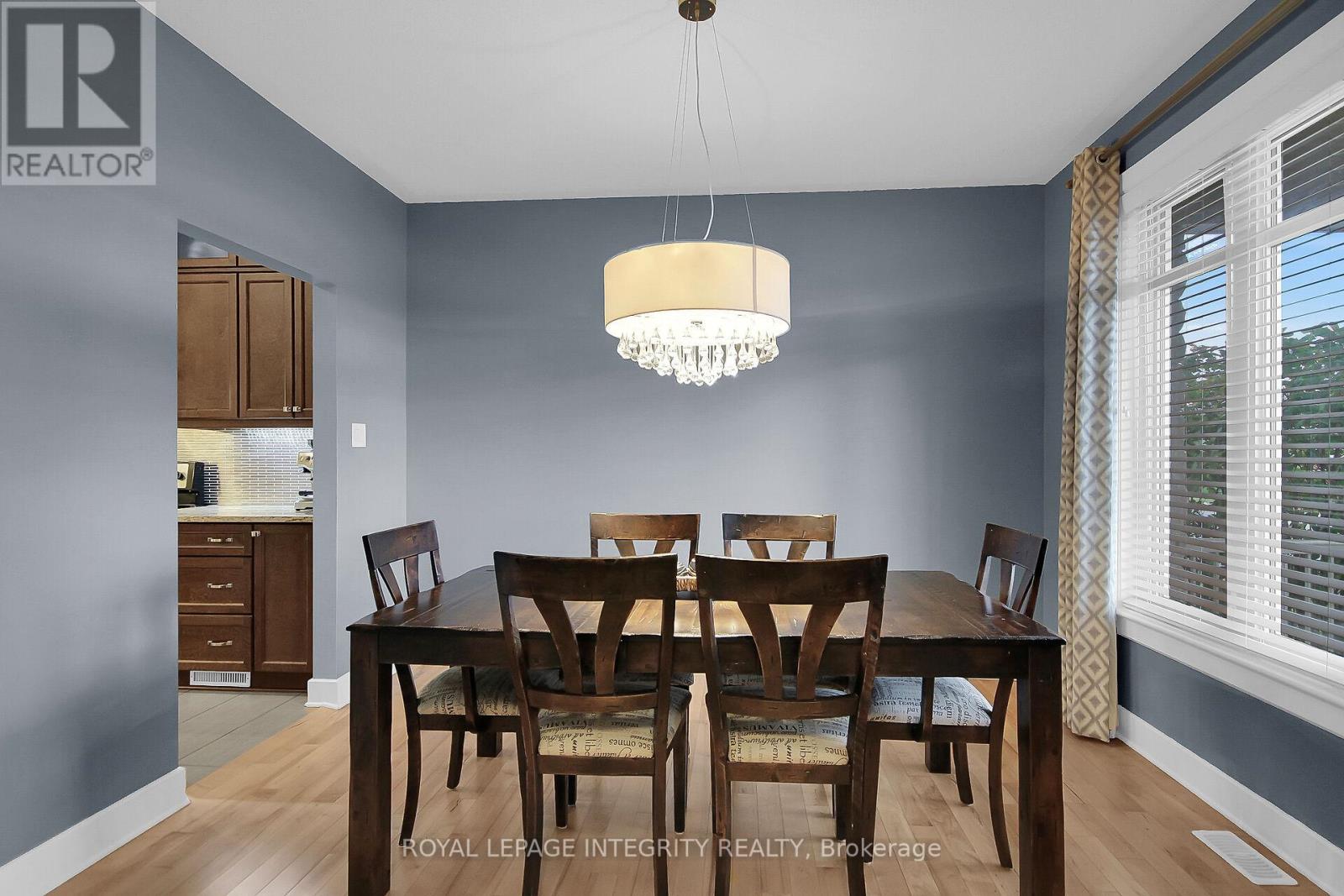 15 York Crossing, Russell, Ontario  K4R 0C4 - Photo 22 - X12389115