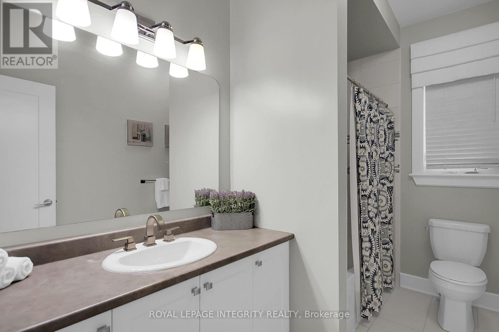 15 York Crossing, Russell, Ontario  K4R 0C4 - Photo 32 - X12389115