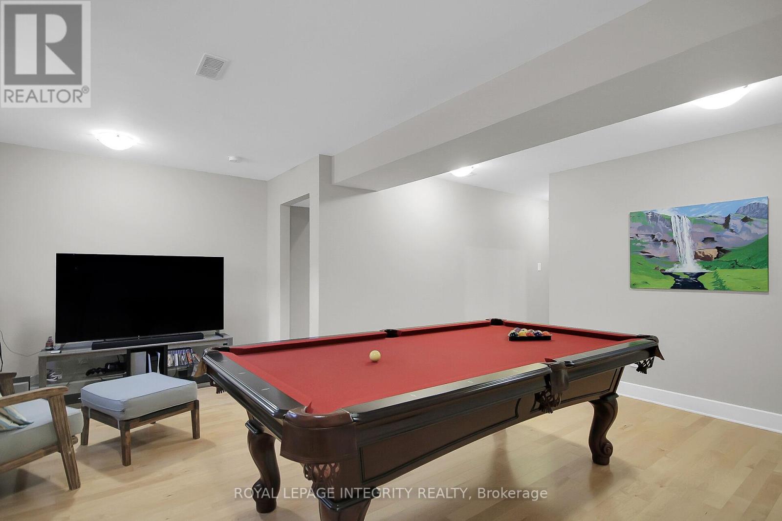 15 York Crossing, Russell, Ontario  K4R 0C4 - Photo 40 - X12389115