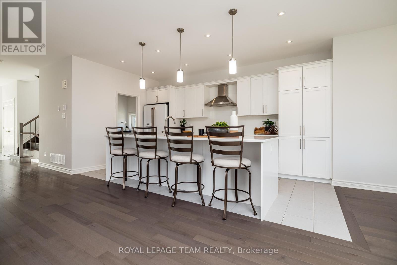 636 Mistwell Lane, Ottawa, Ontario  K4M 1B2 - Photo 11 - X12389177