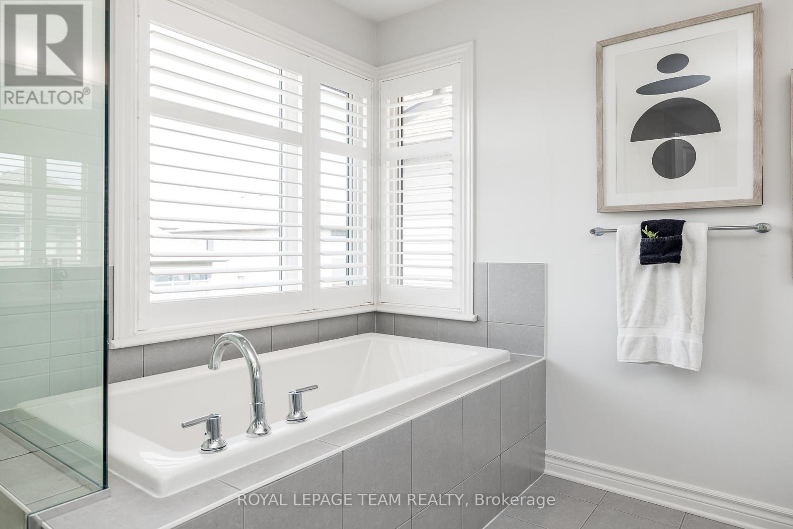 636 Mistwell Lane, Ottawa, Ontario  K4M 1B2 - Photo 36 - X12389177
