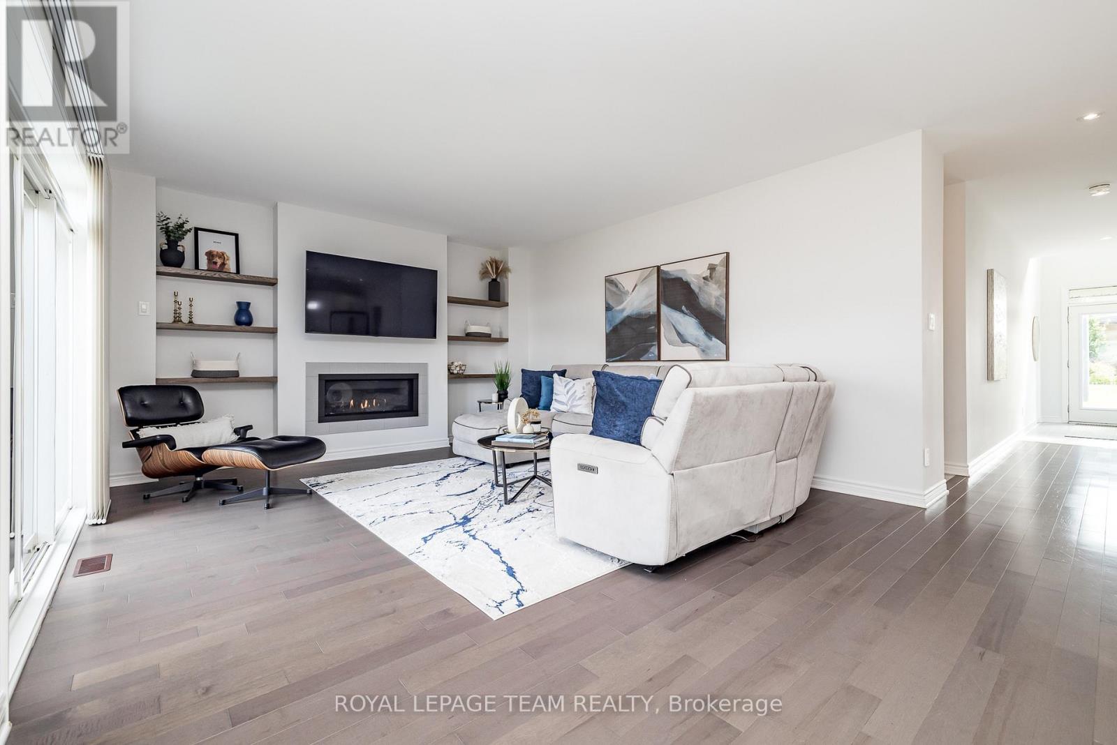 636 Mistwell Lane, Ottawa, Ontario  K4M 1B2 - Photo 6 - X12389177
