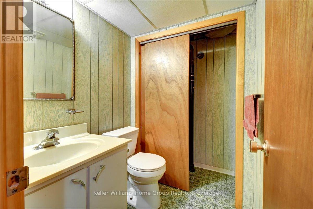 2 Easton Avenue, Bancroft, Ontario  K0L 1C0 - Photo 21 - X12389183