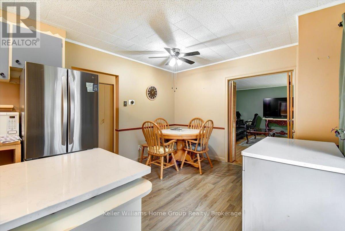 2 Easton Avenue, Bancroft, Ontario  K0L 1C0 - Photo 9 - X12389183