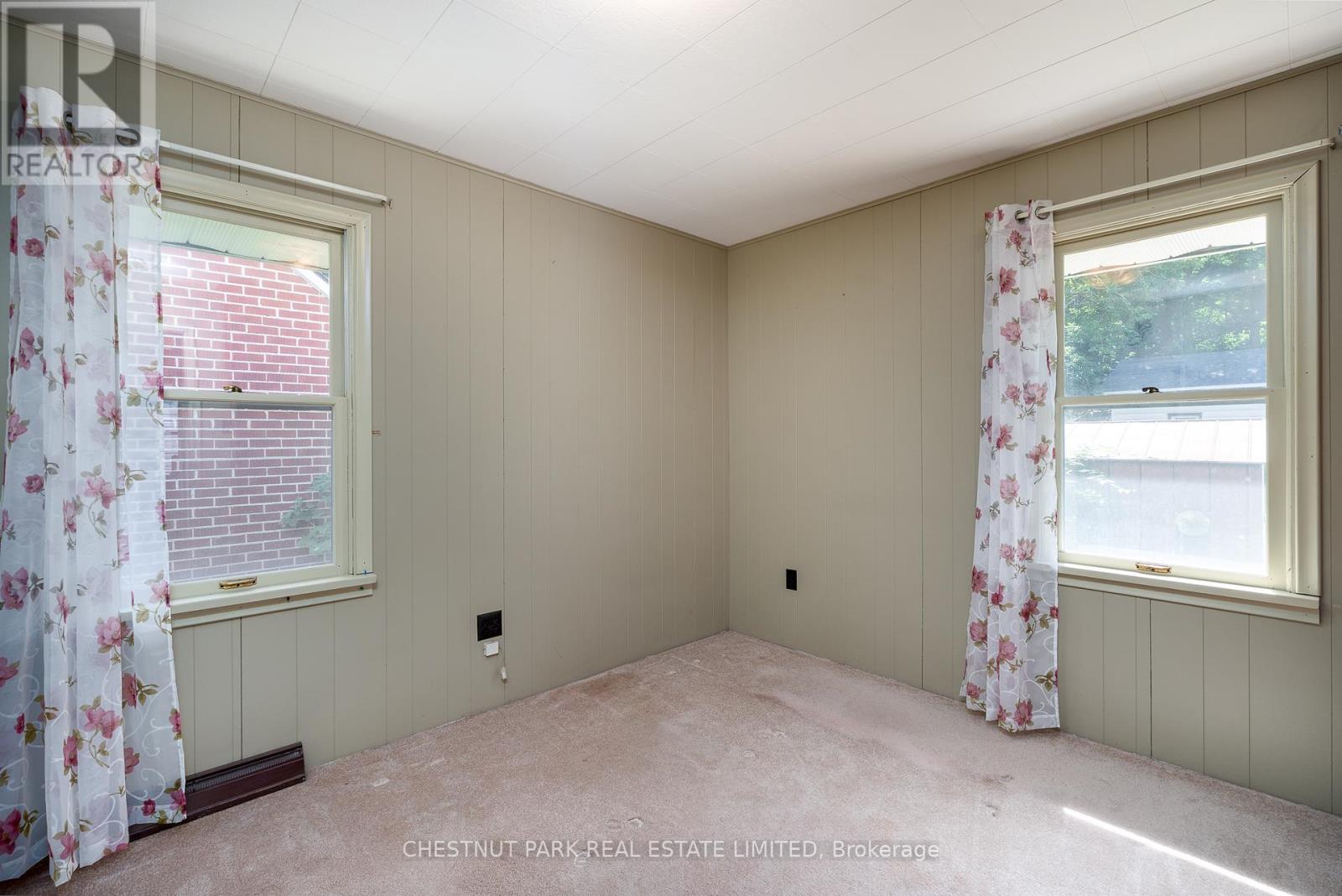 9 Downes Avenue, Prince Edward County (Picton), Ontario  K0K 2T0 - Photo 17 - X12389128