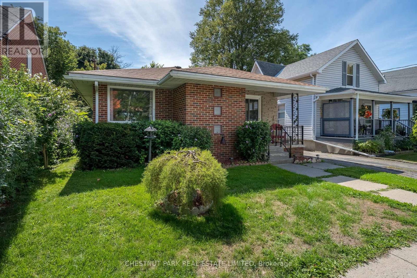 9 Downes Avenue, Prince Edward County (Picton), Ontario  K0K 2T0 - Photo 2 - X12389128