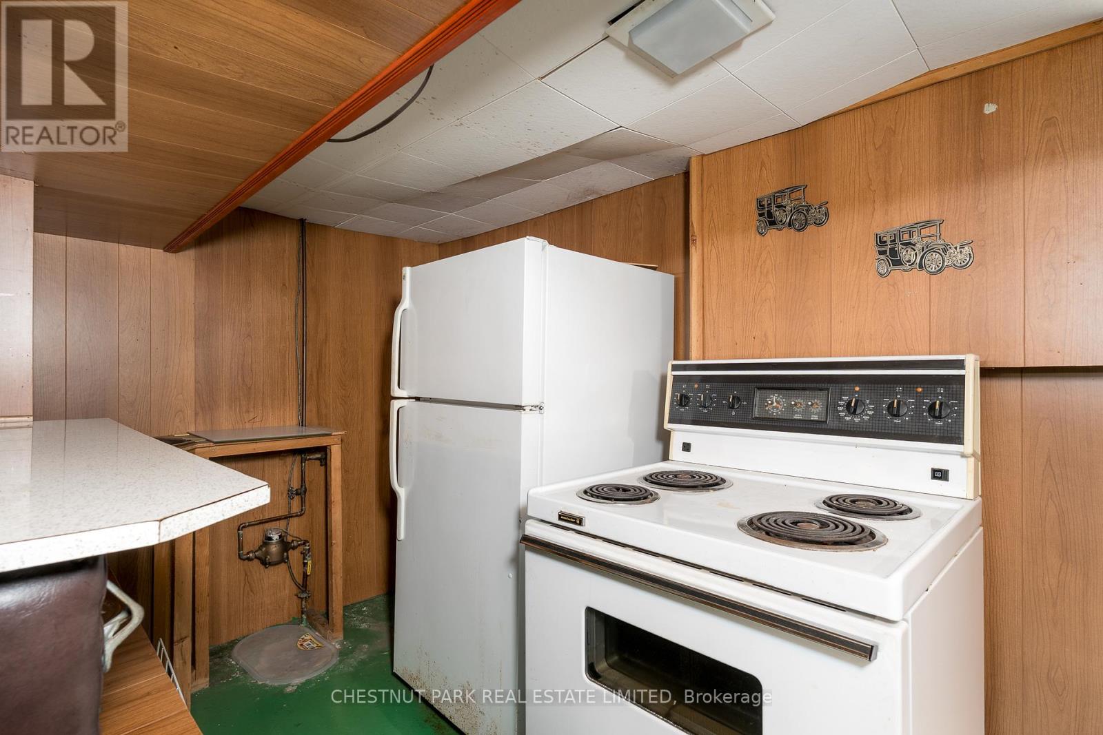 9 Downes Avenue, Prince Edward County (Picton), Ontario  K0K 2T0 - Photo 24 - X12389128