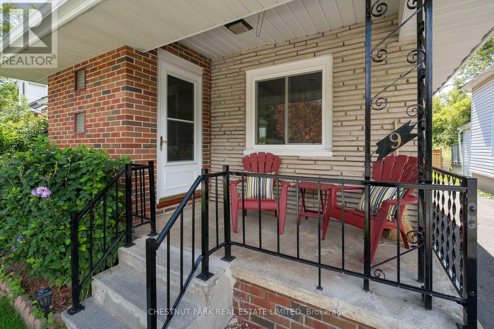 9 Downes Avenue, Prince Edward County (Picton), Ontario  K0K 2T0 - Photo 4 - X12389128
