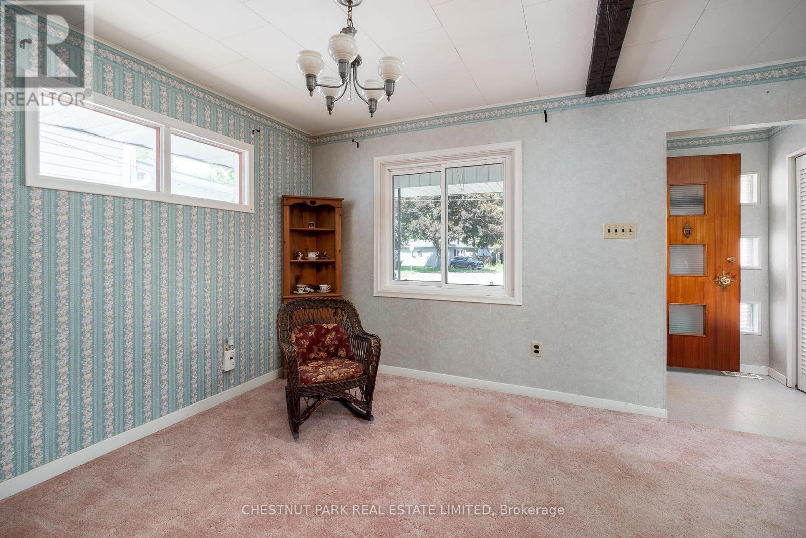 9 Downes Avenue, Prince Edward County (Picton), Ontario  K0K 2T0 - Photo 9 - X12389128