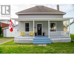 319 SECOND AVENUE, Prince Edward County, Ontario