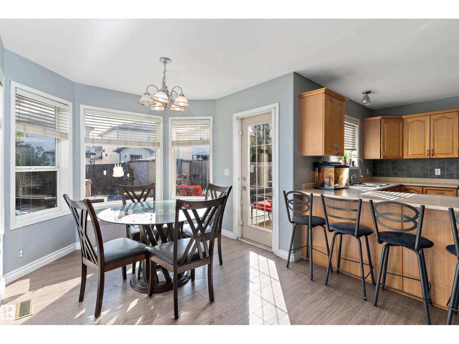 17 Crocus Wy, Sherwood Park, Alberta  T8H 2J9 - Photo 10 - E4456735