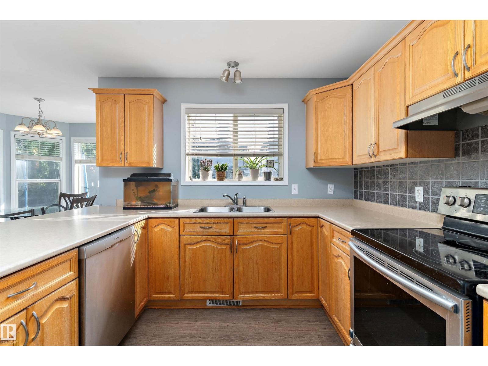 17 Crocus Wy, Sherwood Park, Alberta  T8H 2J9 - Photo 16 - E4456735
