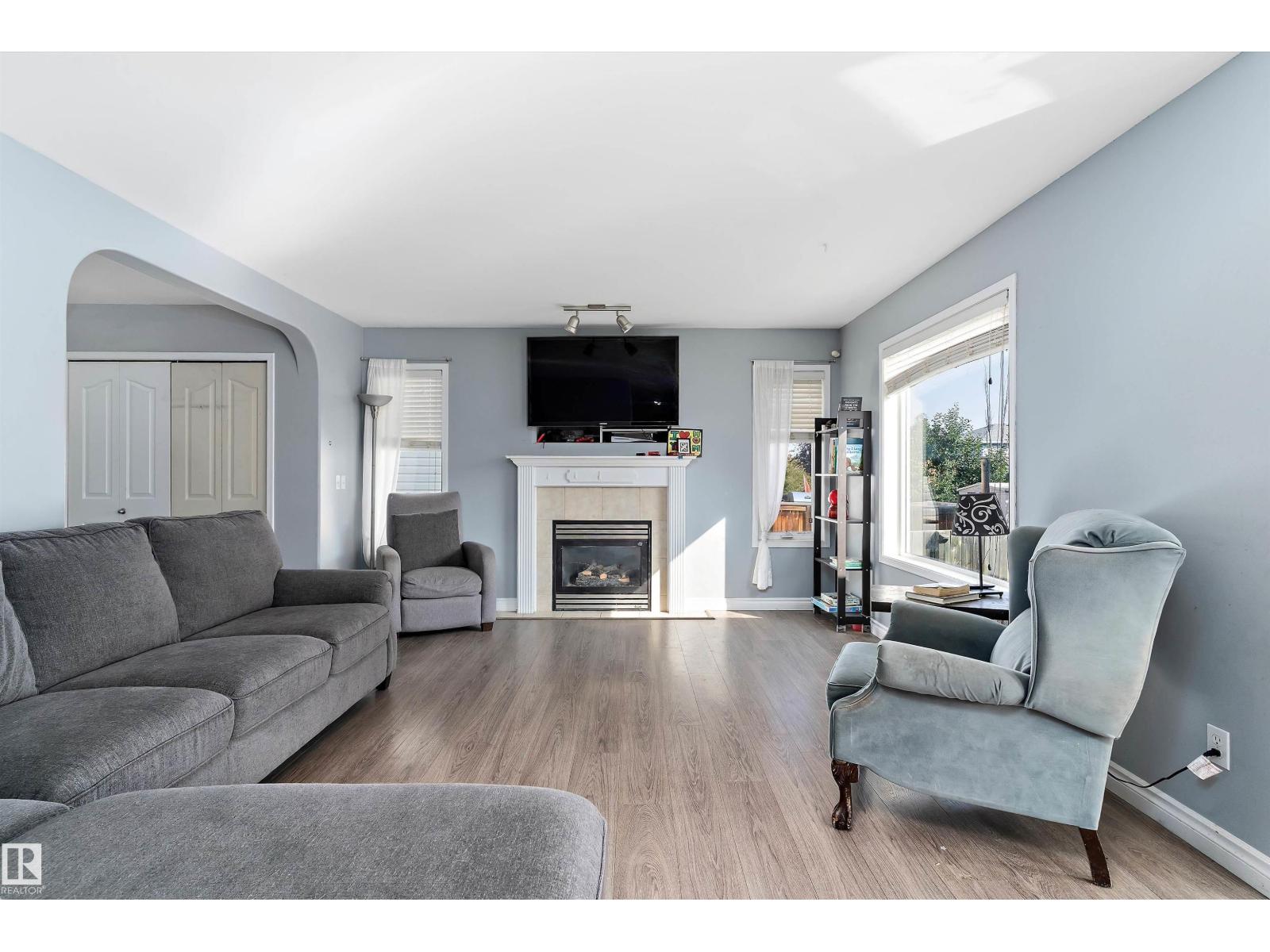 17 Crocus Wy, Sherwood Park, Alberta  T8H 2J9 - Photo 6 - E4456735