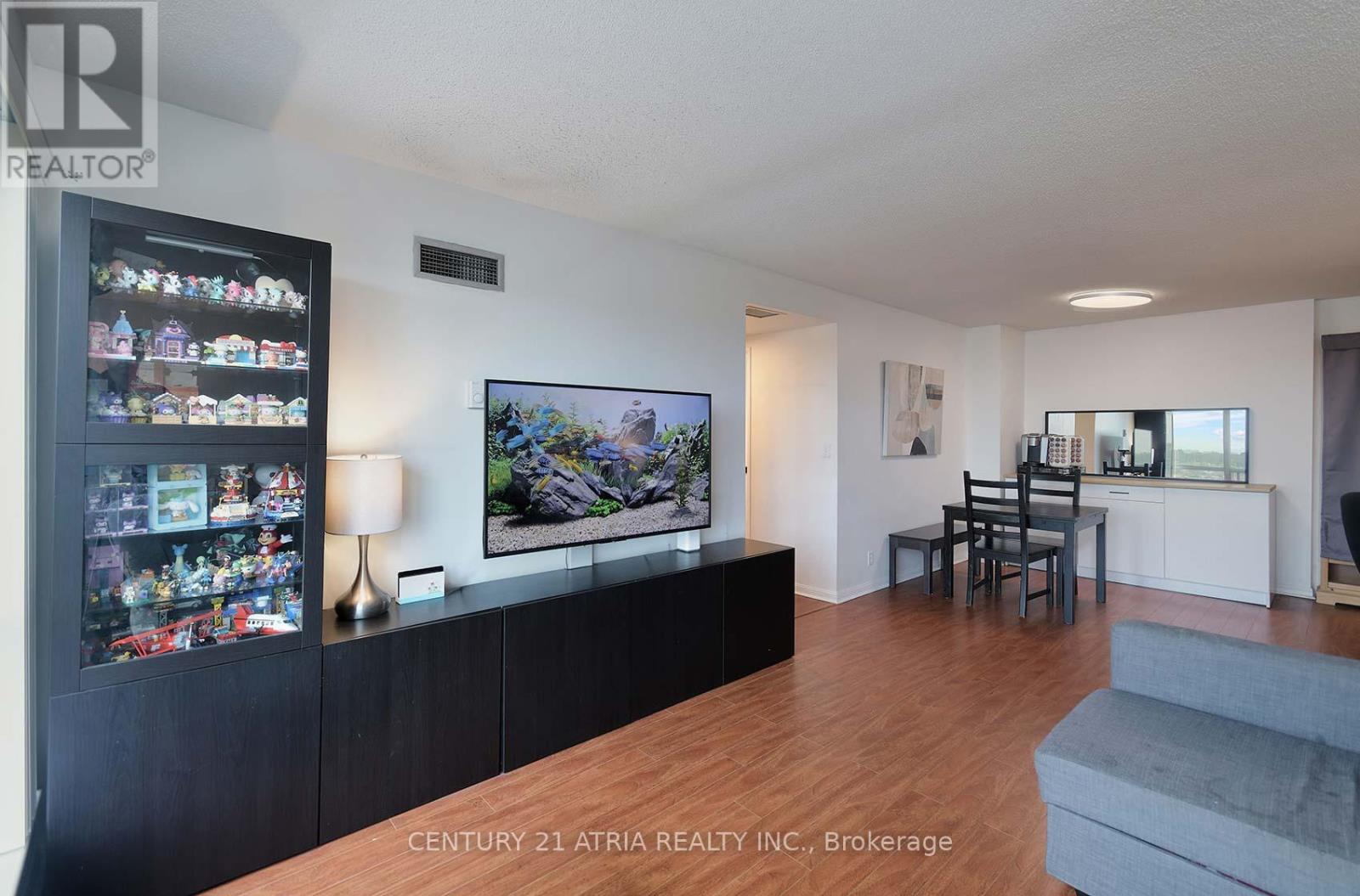 710 - 8 Lee Centre Drive, Toronto, Ontario  M1H 3H8 - Photo 8 - E12388920