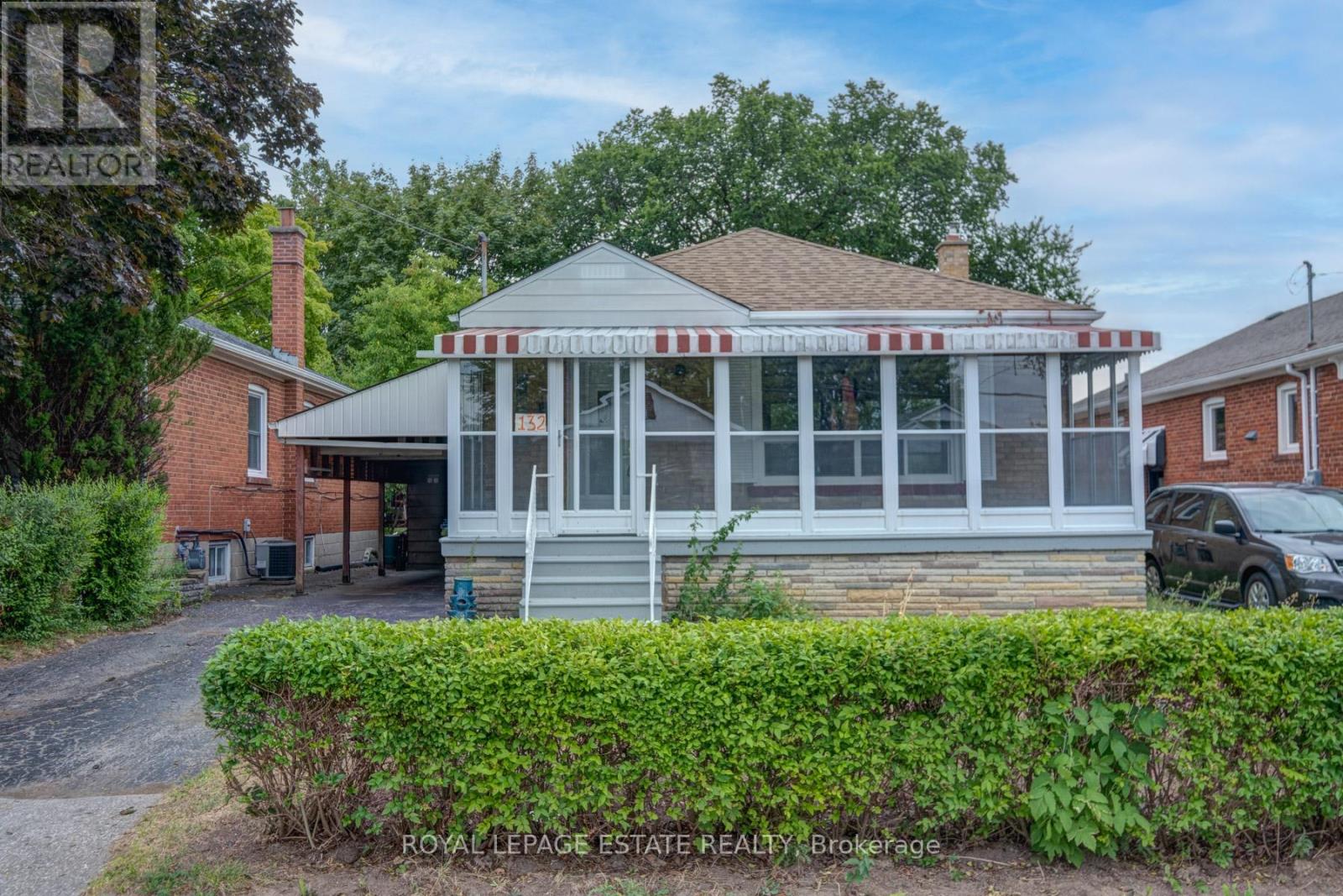 Property at 132 BUDEA CRESCENT image 1