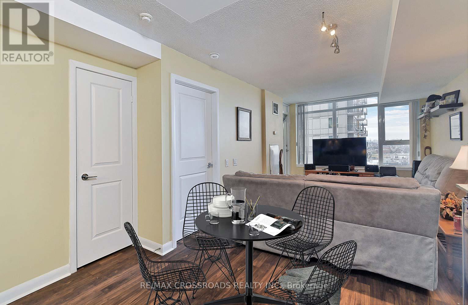 2011 - 190 Borough Drive, Toronto, Ontario  M1P 0B6 - Photo 17 - E12388953