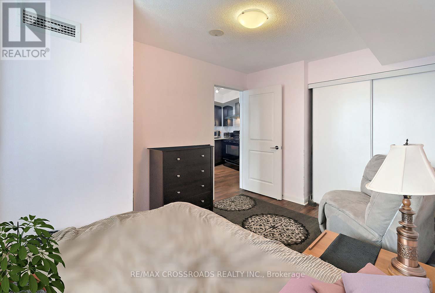 2011 - 190 Borough Drive, Toronto, Ontario  M1P 0B6 - Photo 19 - E12388953