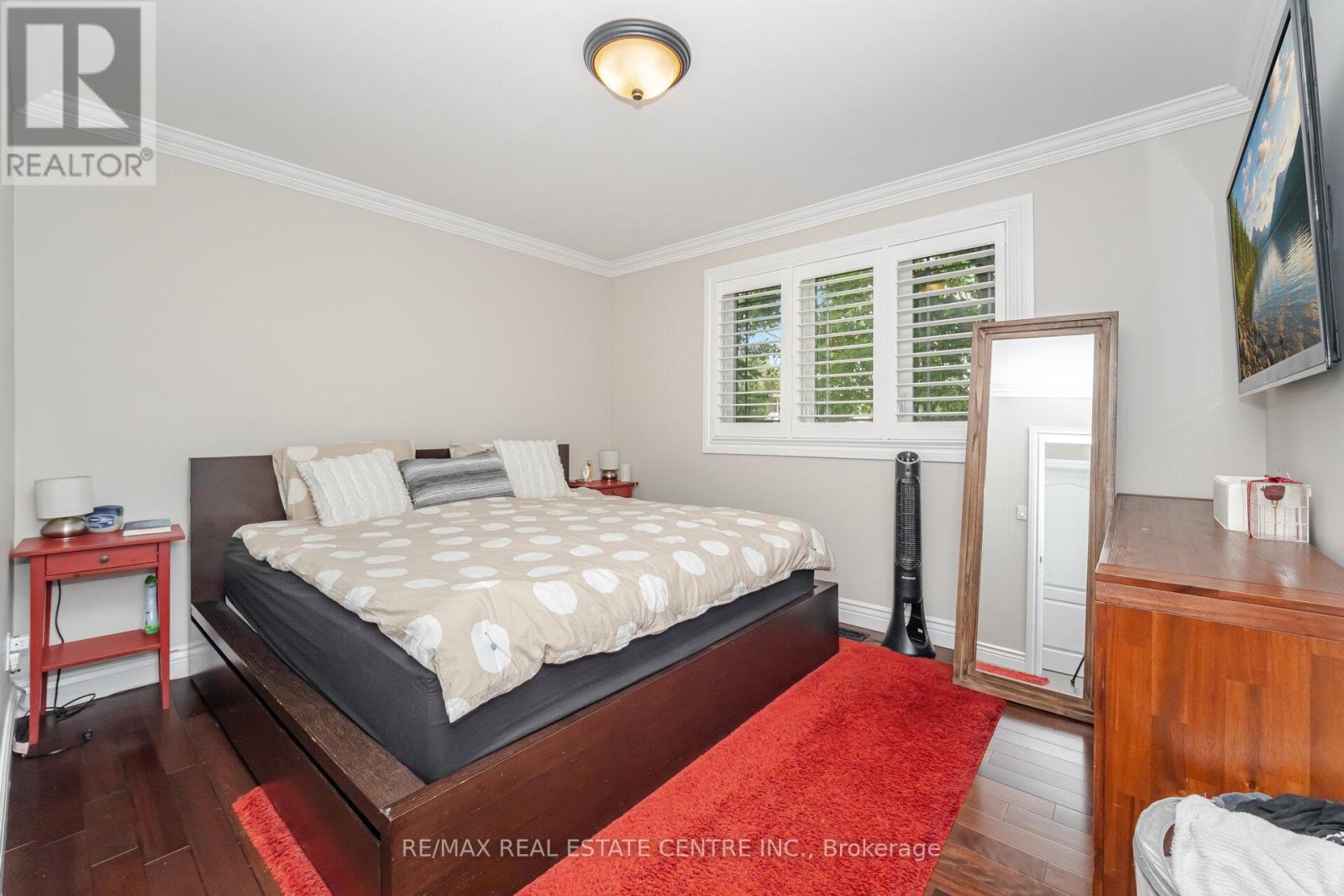 584 Trudale Court, Oakville, Ontario  L6L 4H1 - Photo 21 - W12381307
