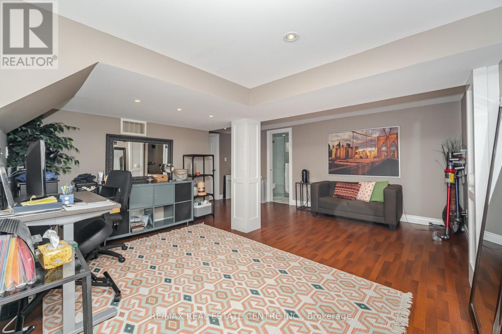 584 Trudale Court, Oakville, Ontario  L6L 4H1 - Photo 30 - W12381307